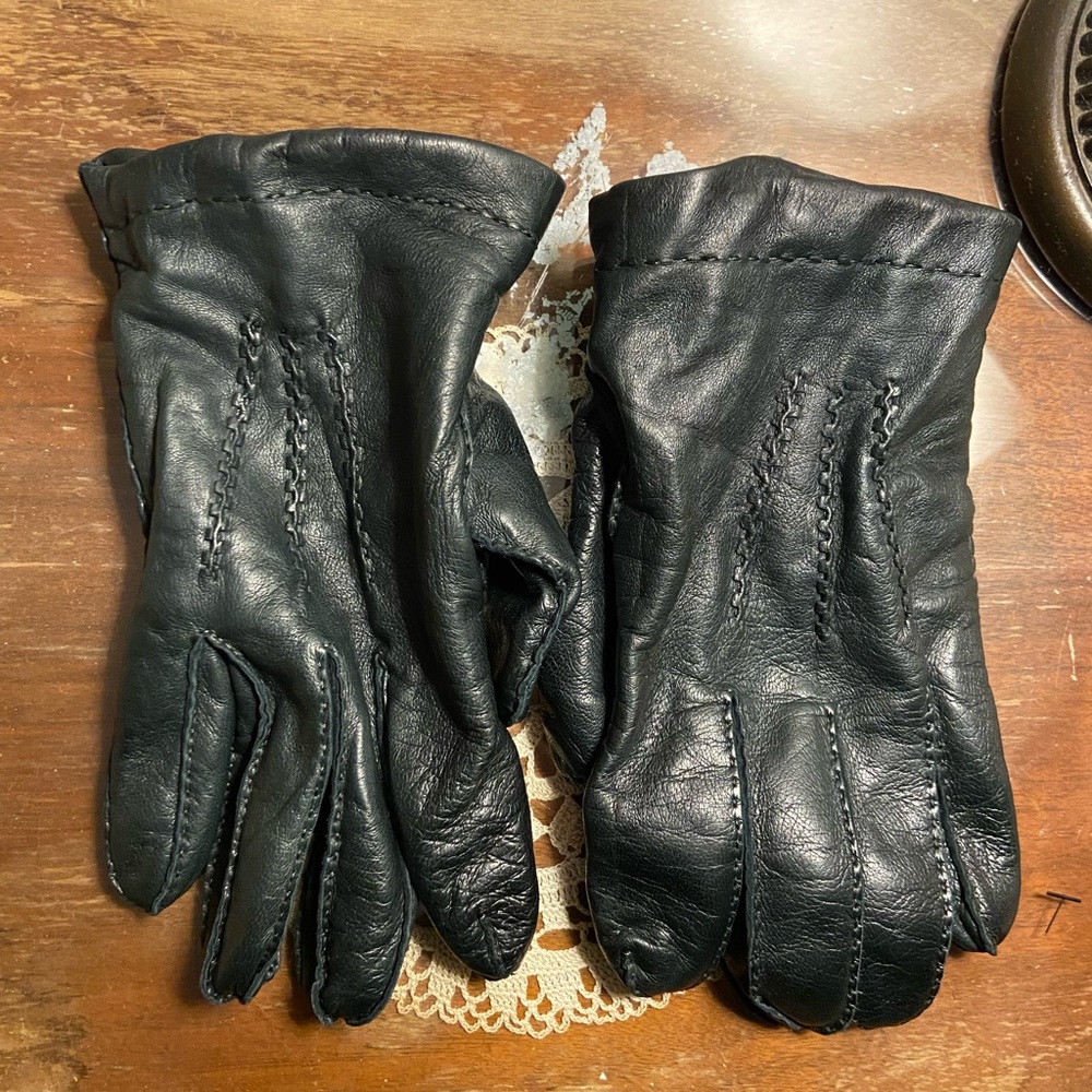 Navy Leather gloves